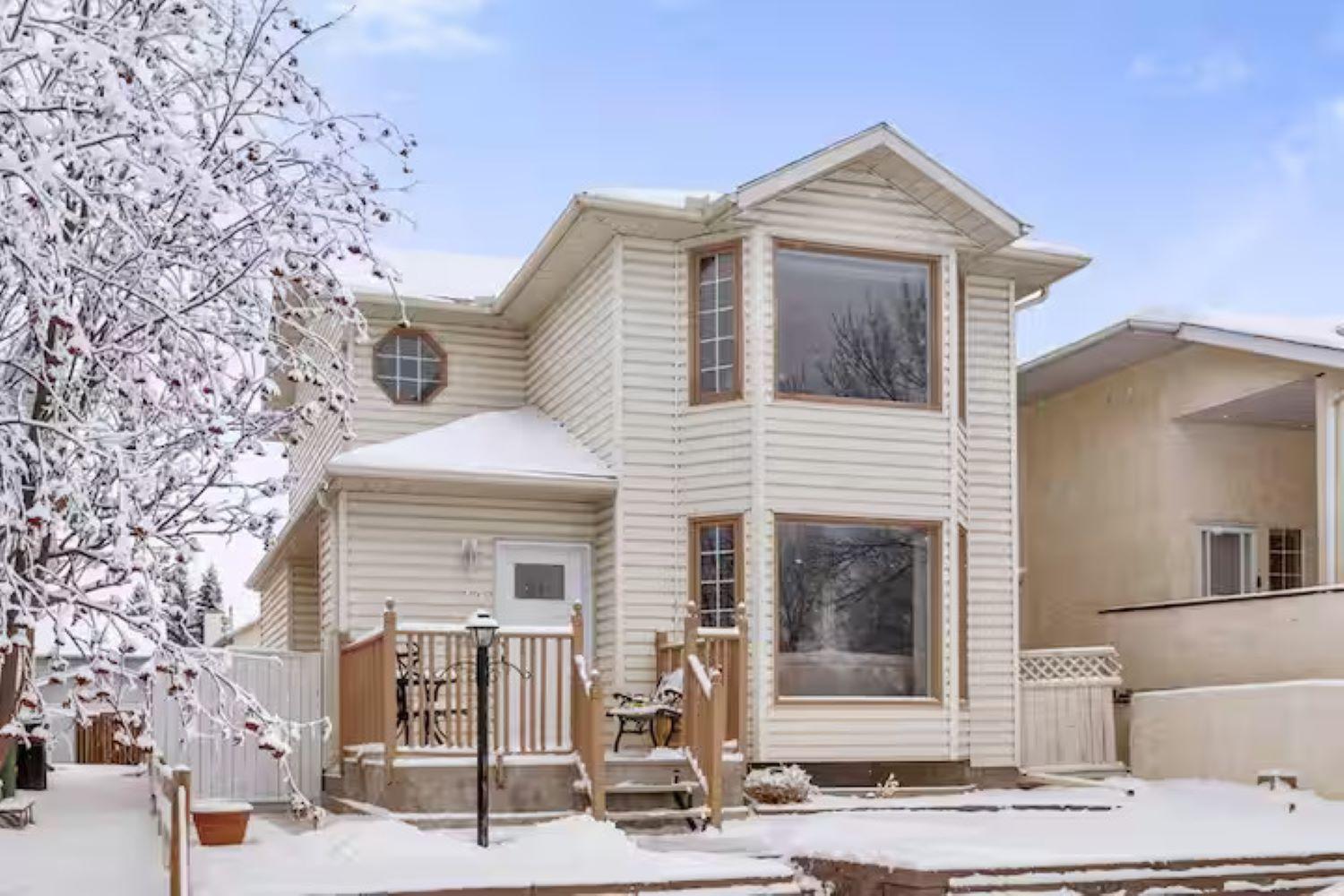 Home Away From Home!! Calgary Ngoại thất bức ảnh